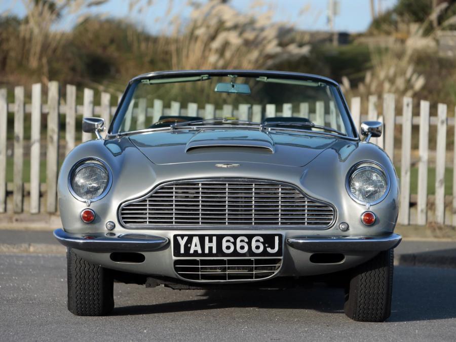  Aston Martin DB6 Volante (Mk II) 1969 года  (UK) (фото 7 из 10)